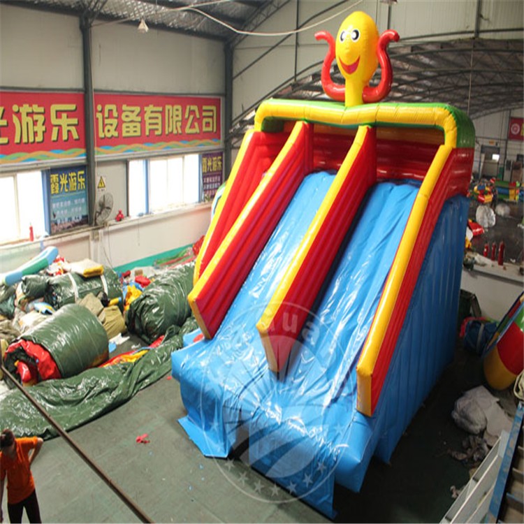 桂林水上充气滑梯